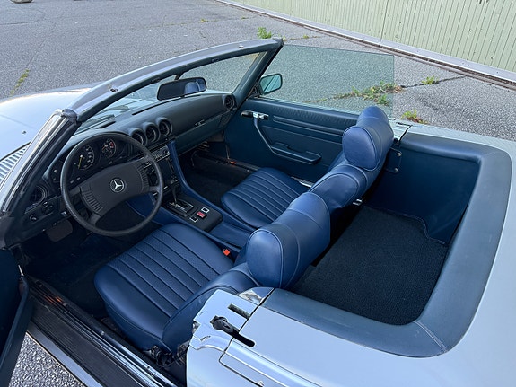 Mercedes-Benz 450 SL 14 of 29