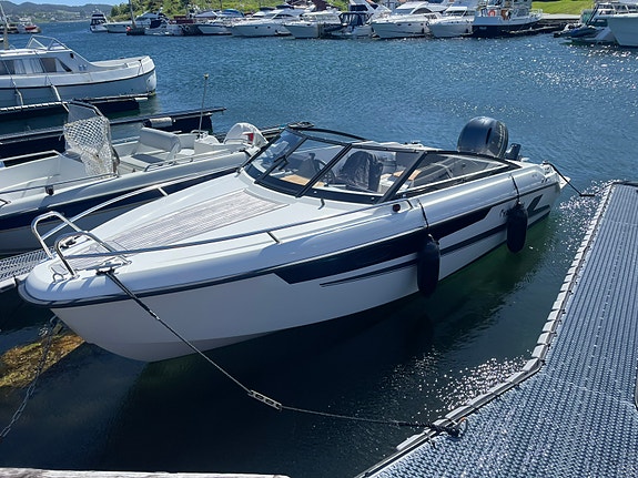 Yamarin 60 DC & Båthenger 4 of 5