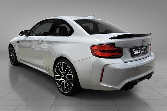 BMW M2 4 of 5