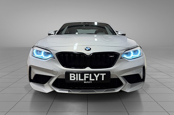 BMW M2 2 of 5