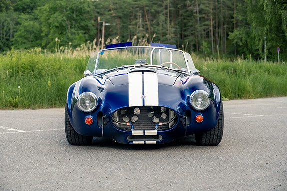 AC Cobra 23 of 30