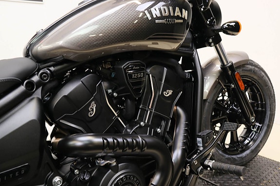 INDIAN Scout Bobber 13 of 30