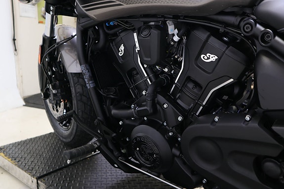 INDIAN Scout Bobber 14 of 30