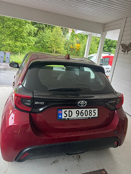 Toyota Yaris 3 of 5
