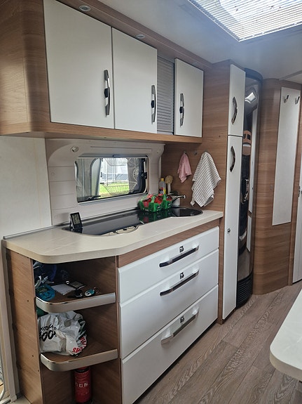 Hobby 545 Kmf De Luxe 5 of 10