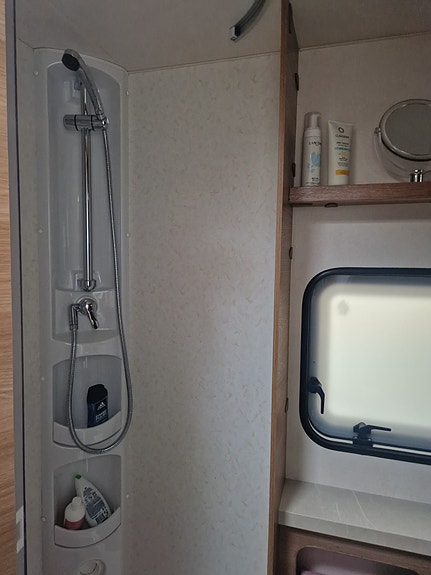 Hobby 545 Kmf De Luxe 9 of 10