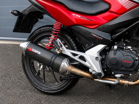 Honda CB 125F 7 of 9