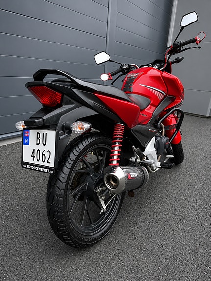 Honda CB 125F 3 of 9