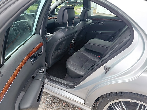 Mercedes-Benz S350 7 of 24