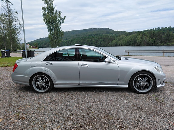 Mercedes-Benz S350 2 of 24