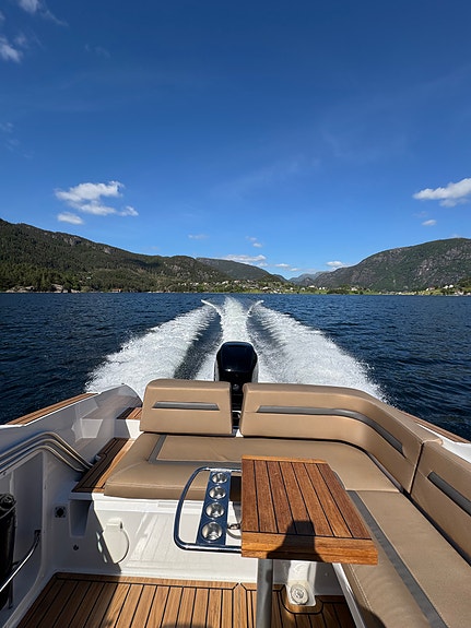 Flipper 760 DC – Meget velholdt | Mercury Verado 300 hk | Innendørs lagret 2 of 5