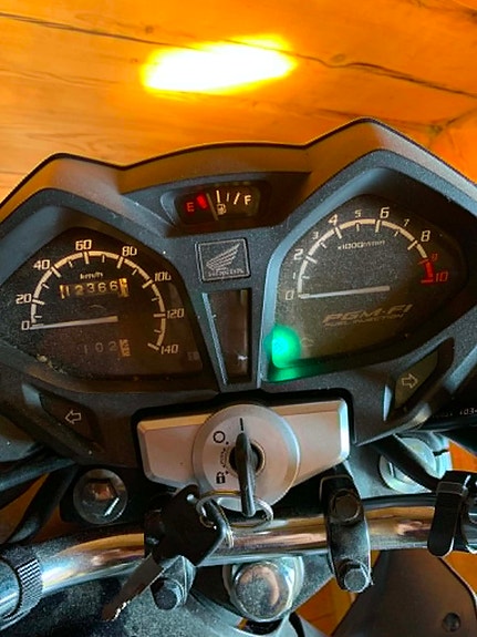 Honda CB 125F 10 of 16