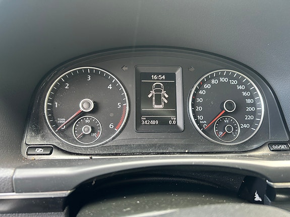 Volkswagen Touran 19 of 24