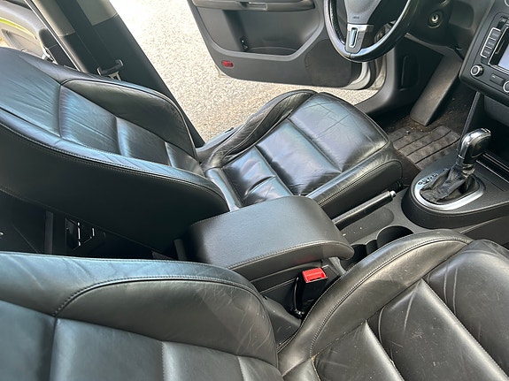 Volkswagen Touran 13 of 24