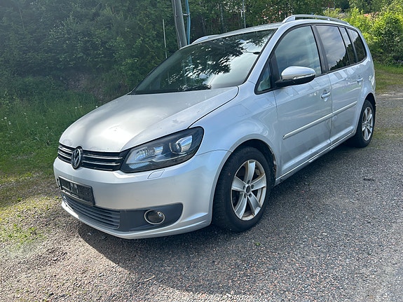Volkswagen Touran 5 of 24
