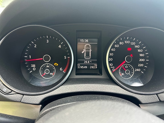 Volkswagen Golf VI 14 of 25