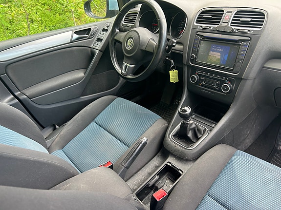 Volkswagen Golf VI 9 of 25