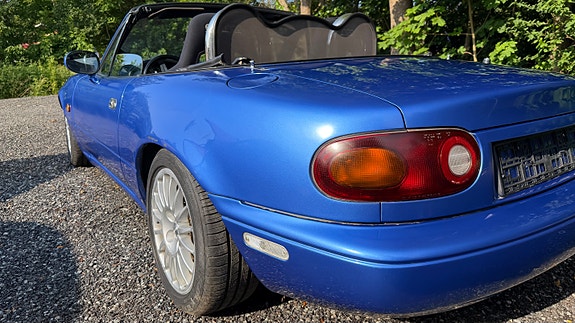 Mazda MX-5 13 of 22