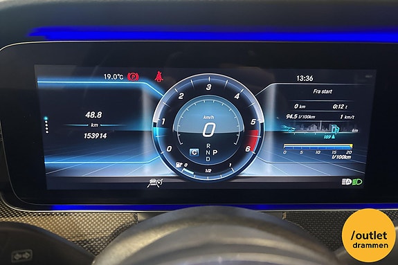 Mercedes-Benz E220 12 of 26