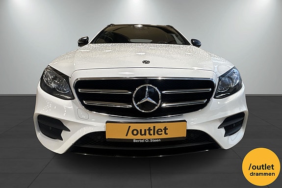 Mercedes-Benz E220 26 of 26