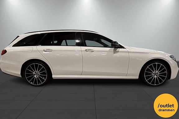 Mercedes-Benz E220 24 of 26