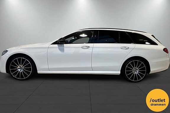 Mercedes-Benz E220 2 of 26