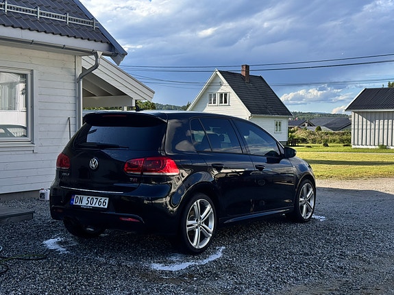 Volkswagen Golf VI 2 of 5