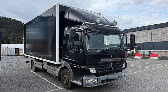 Mercedes-Benz 818 L