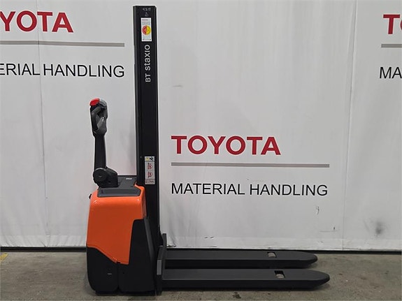 Toyota HWE100 4 of 4