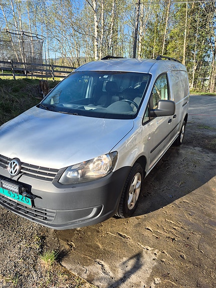 Volkswagen Caddy Maxi 2 of 5