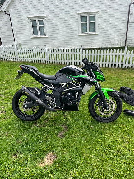 Kawasaki Z 125 2 of 5