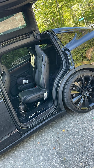 Tesla Model X 3 of 9