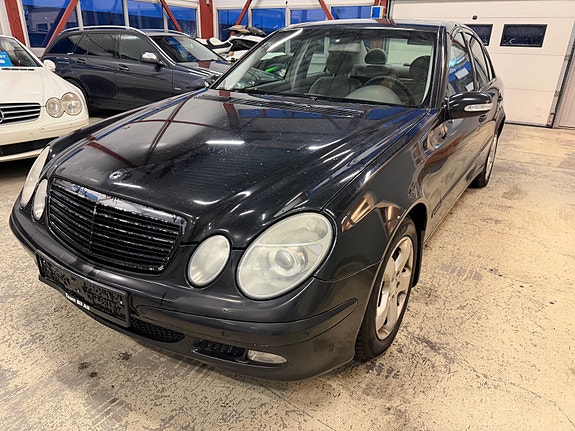 Mercedes-Benz E-Klasse 2 of 5