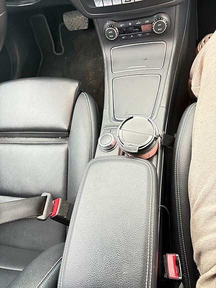 Mercedes-Benz B250 5 of 5