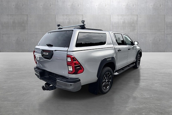 Toyota HiLux 5 of 5
