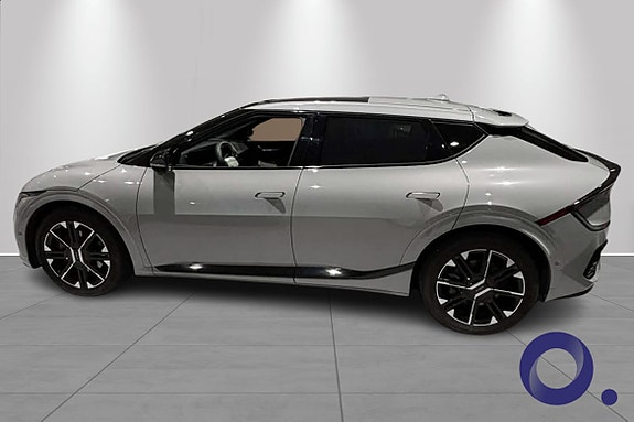 Kia EV6 2 of 11