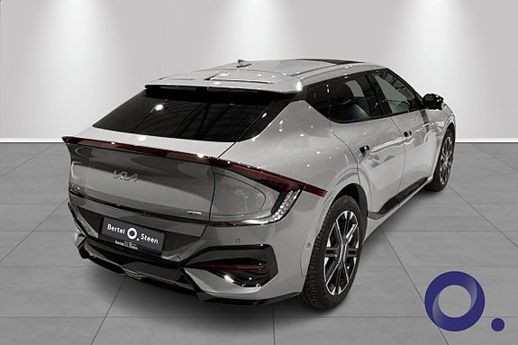 Kia EV6 5 of 11