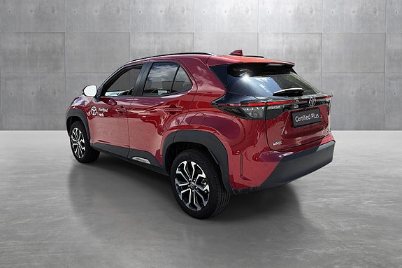 Toyota Yaris Cross 3 of 5