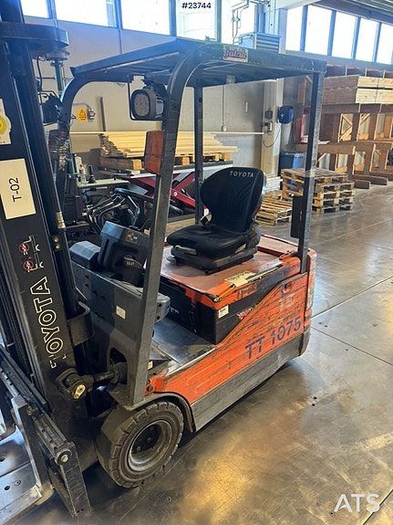 Toyota 8FBE15 Elektrisk Truck 9 of 16