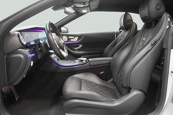 Mercedes-Benz E300 16 of 24