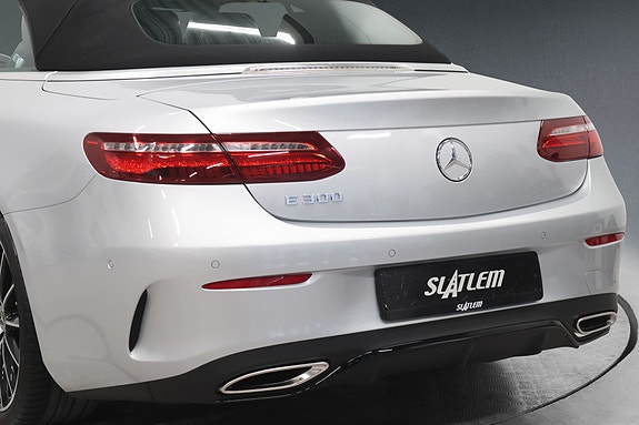 Mercedes-Benz E300 9 of 24
