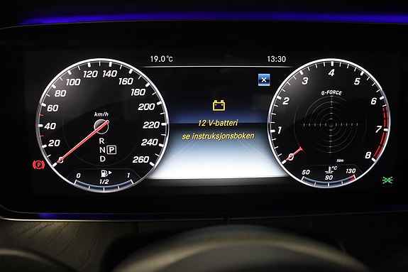 Mercedes-Benz E300 21 of 24