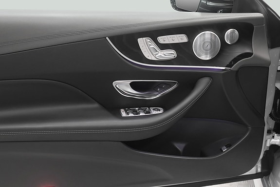 Mercedes-Benz E300 18 of 24