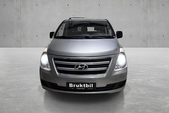Hyundai H-1 2 of 5