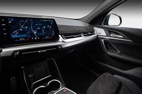 BMW iX2 16 of 27