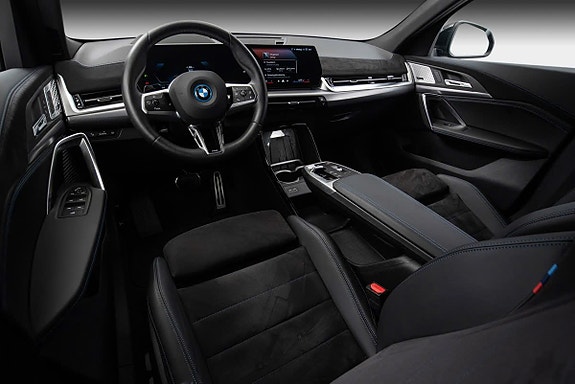BMW iX2 19 of 27