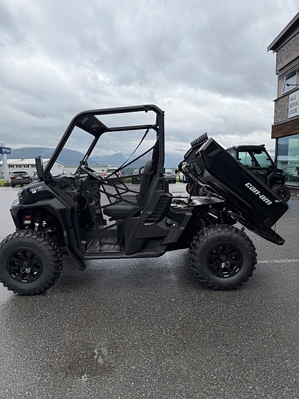 Can-Am Traxter HD11 11 of 17