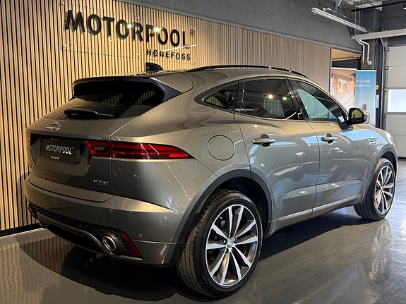 Jaguar E-PACE 4 of 5