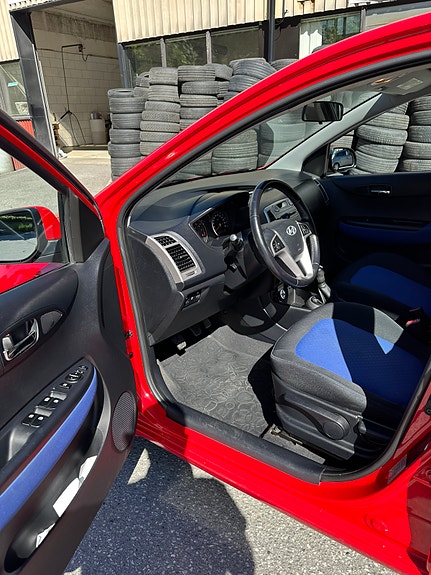 Hyundai i20 9 of 18