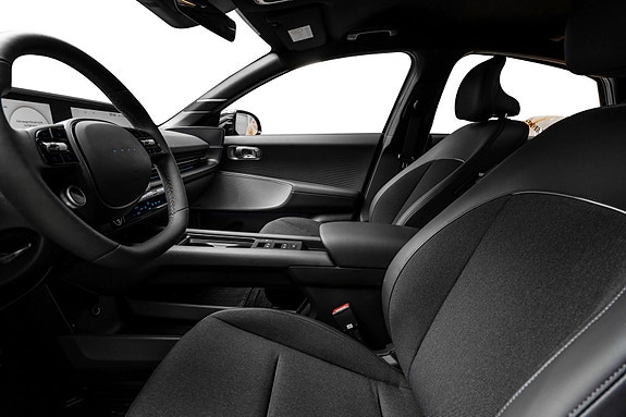 Hyundai Ioniq 6 10 of 23